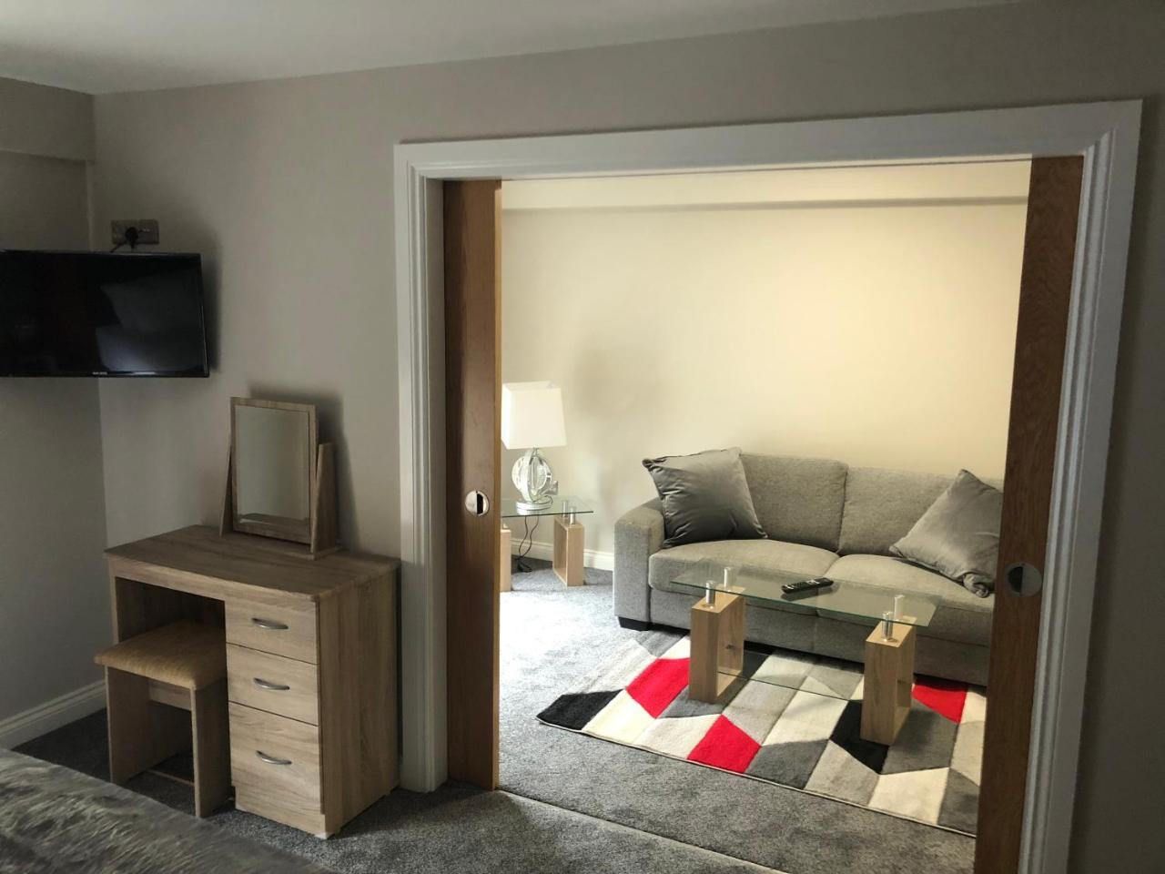 Hotel The Corralea Court Tuam Esterno foto